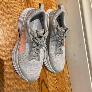 LIGHTLY USED Hoka Bondi 8